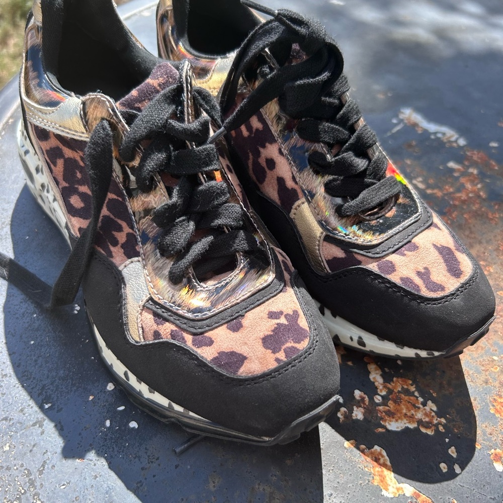 Steve Madden Leopard Print Platform Sneakers - Picture 7 of 8